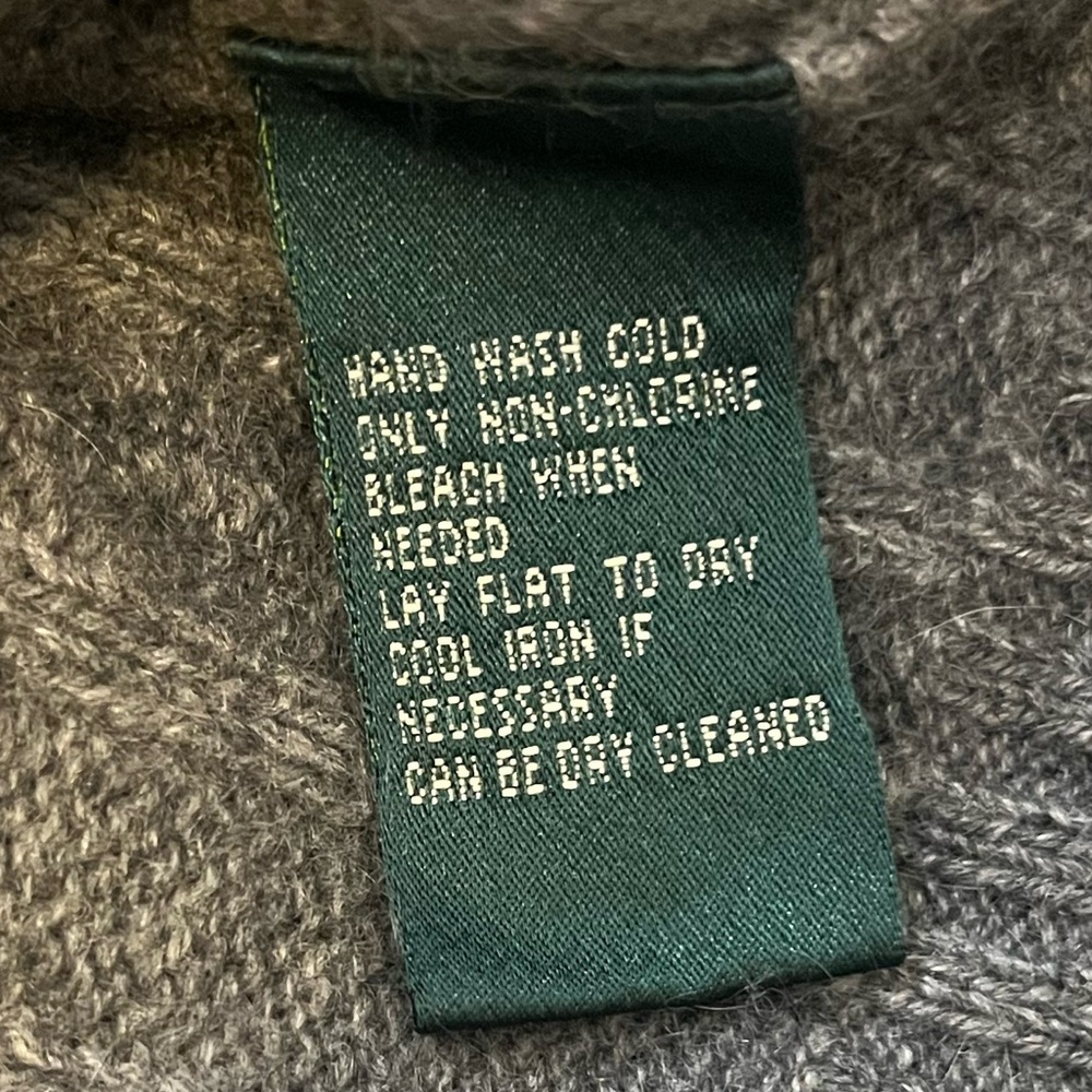 Ralph Lauren 100% Cashmere Charcoal V-Neck Sweater - Picture 8 of 9